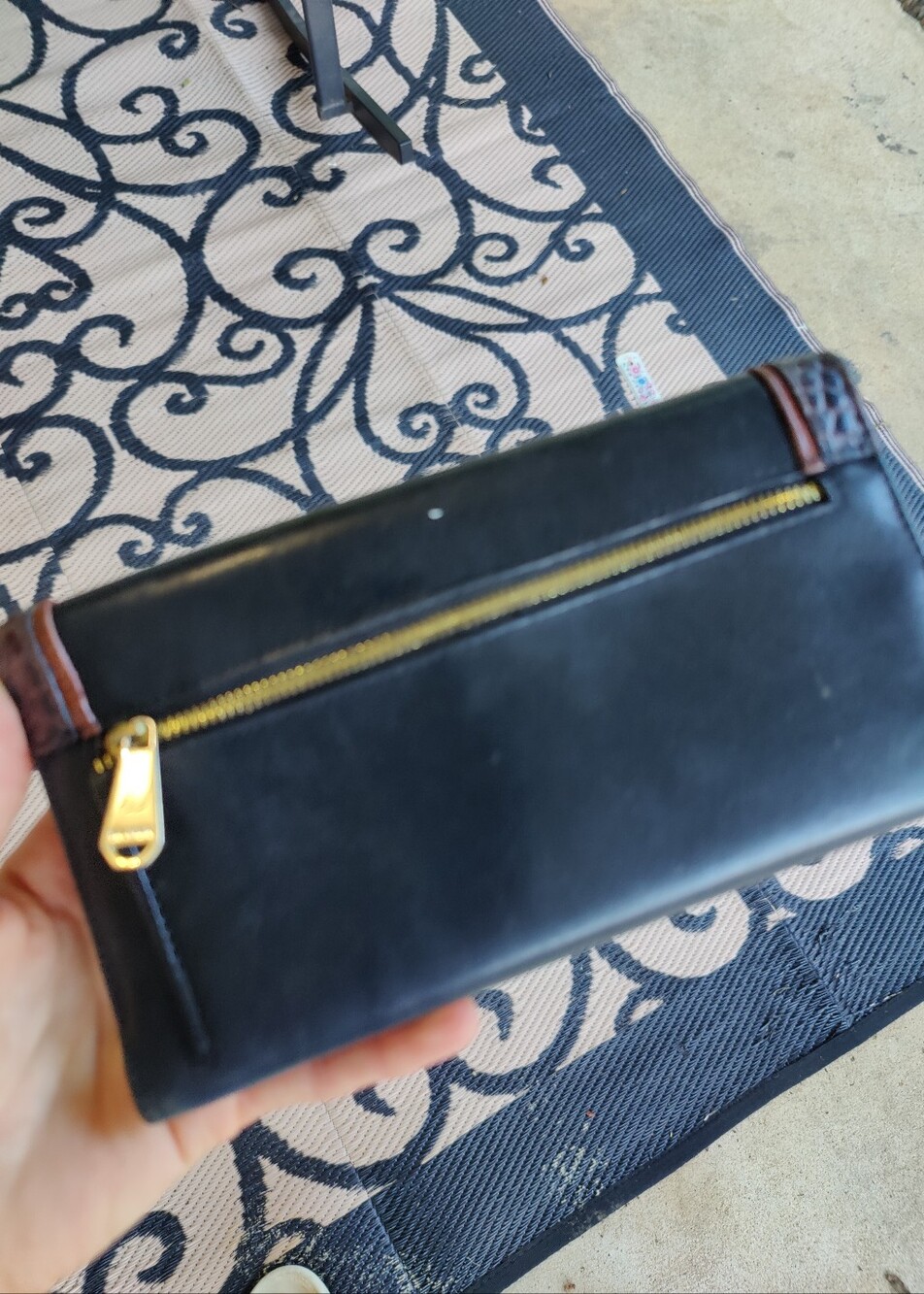 Vintage Brahmin Wallet - Picture 5 of 6